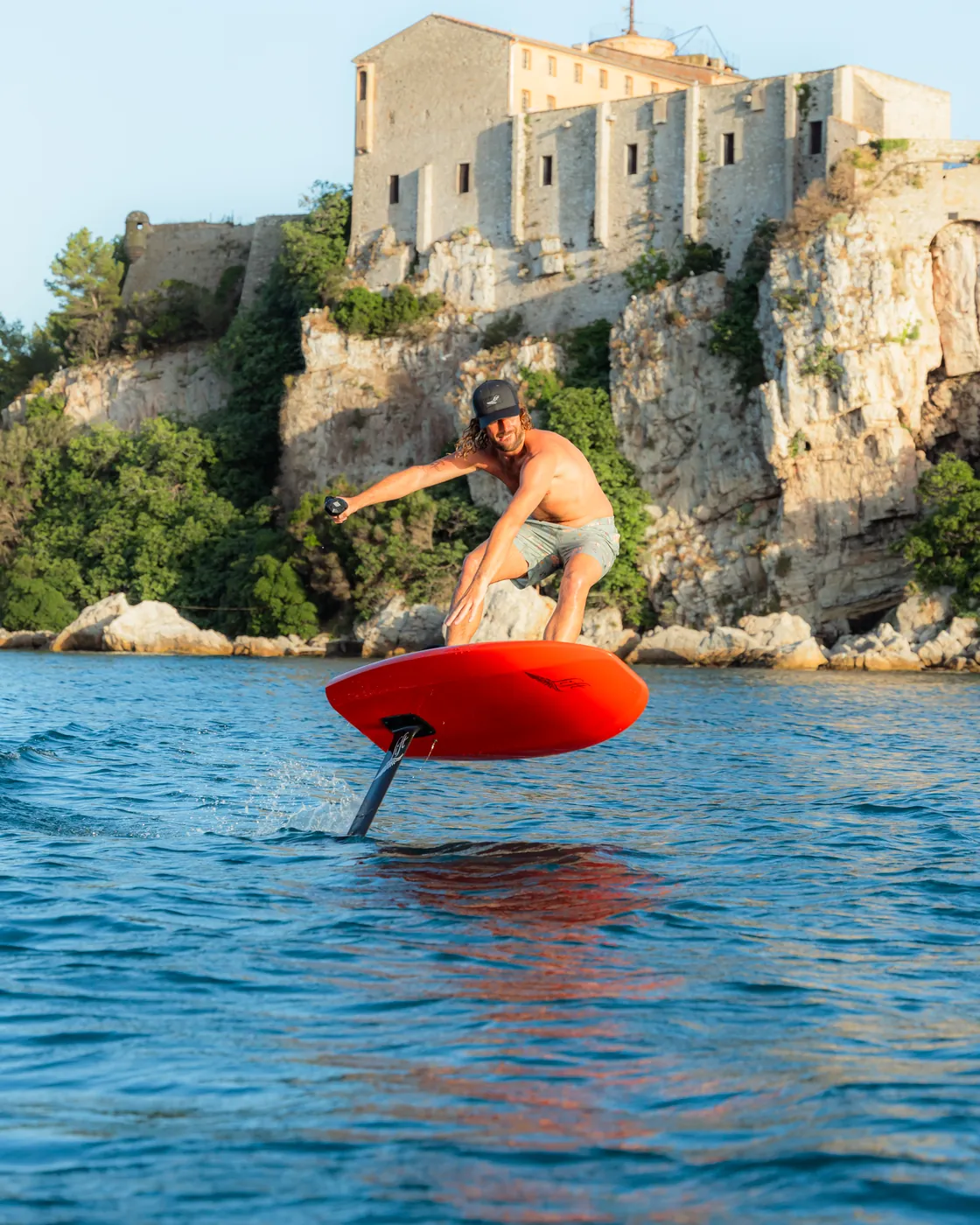 Action eFoil avec matériel Lift, eFoil Côte d'Azur
